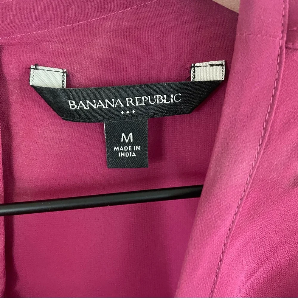 Banana Republic Sheer High Low Pleated Back Sleeveless Top - Picture 4 of 7